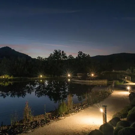 Peaceful Pyrenees Retreat Ferienhaus *
