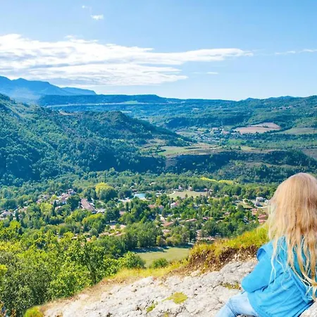 בית נופש Overlooking The Pyrenees קוויאן